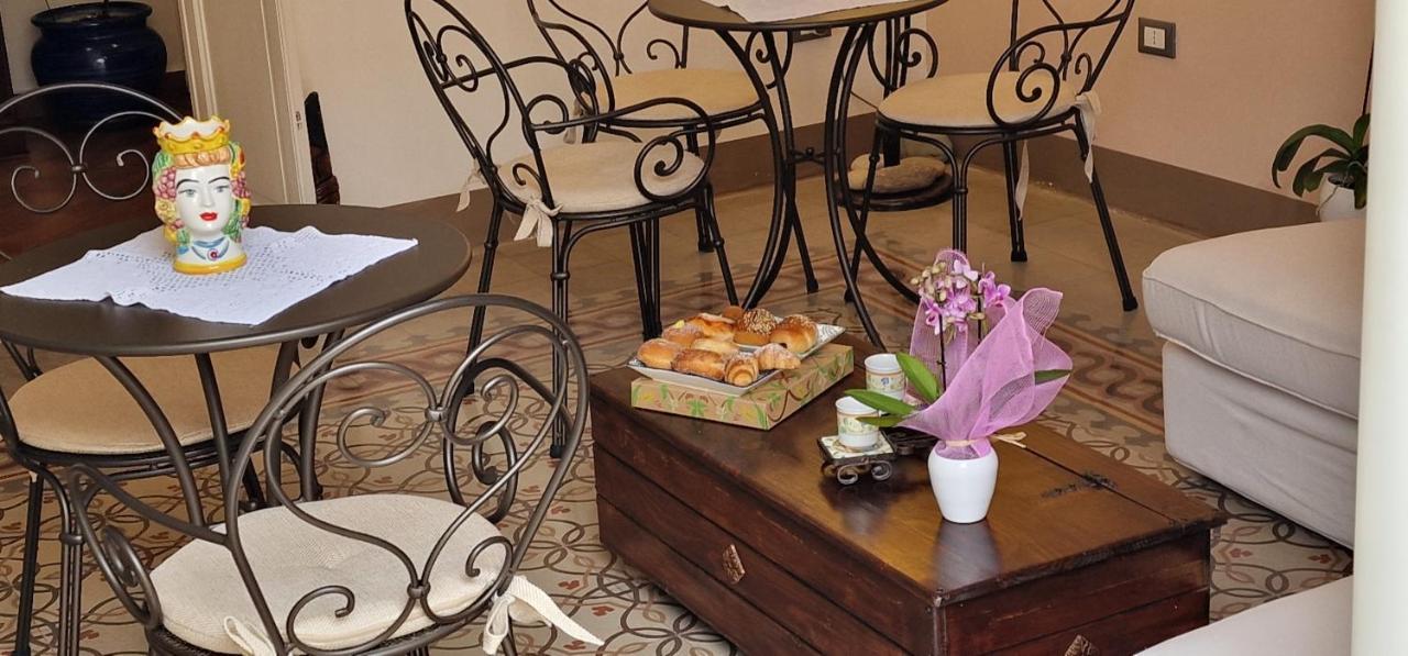 Eureka Guest house *